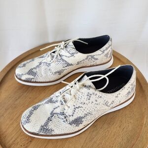 Cole Haan Womens Snakeskin Patterned Lace-Up Shoes